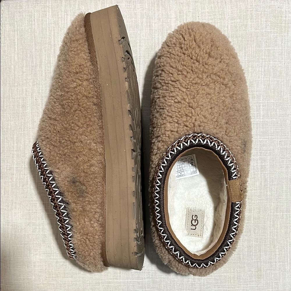 UGG Maxi Curly Tazz Platform Slipper